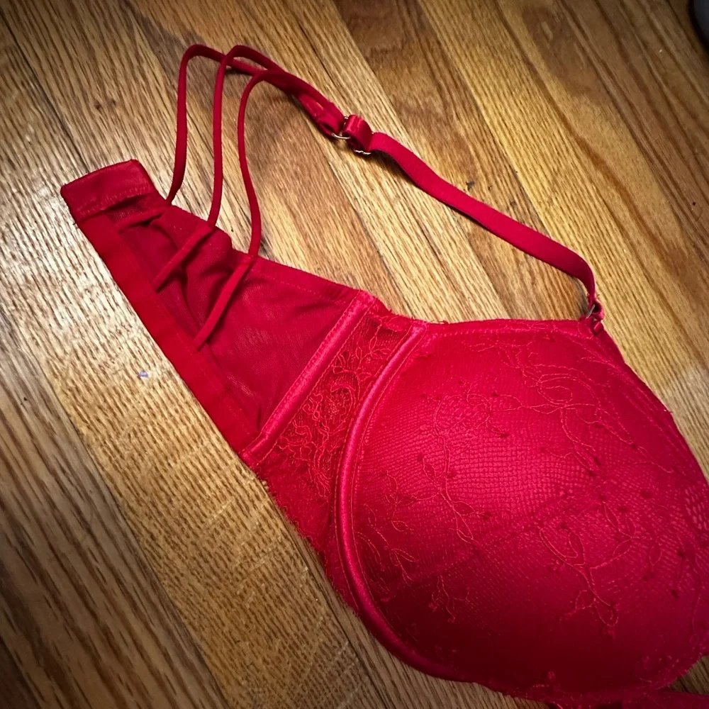 NWOT Women’s VS lace bombshell push up bra front close 34DD - Picture 3 of 5